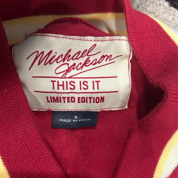 Michael Jackson Memorabilia - Picture 12 of 15